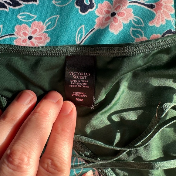 Victoria's Secret Green Panties NWOT - Picture 7 of 8